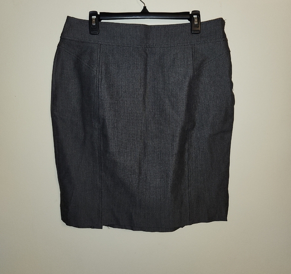 Banana Republic Charcoal Pencil Skirt - Picture 1 of 6